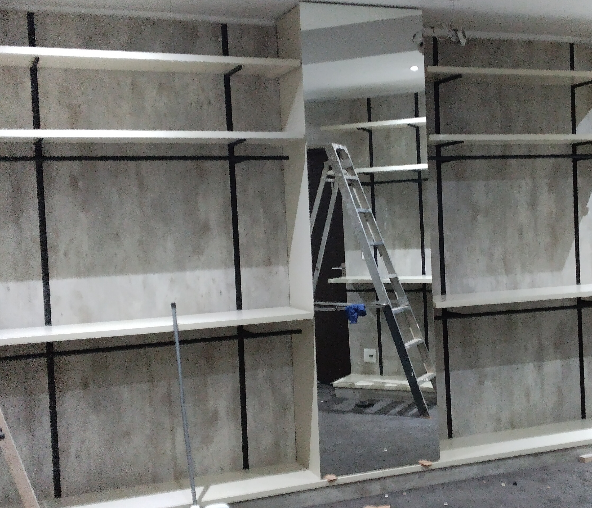 Walking Closet